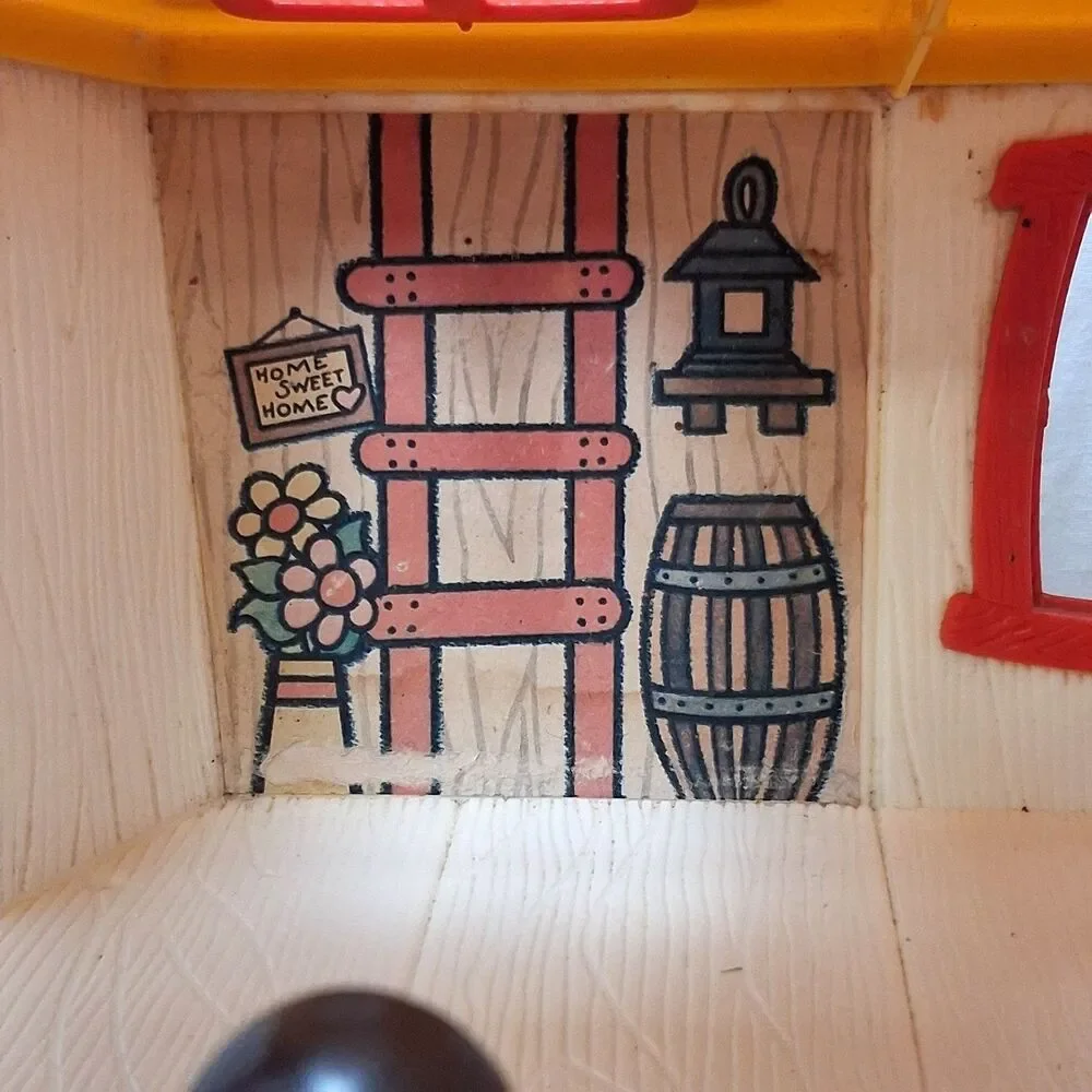 Vintage 1974 Hasbro Weebles Wobble Treehouse Playset 1 Person Included READ